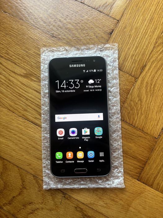 Samsung Galaxy J3 din 2016 de 8 Gb Black