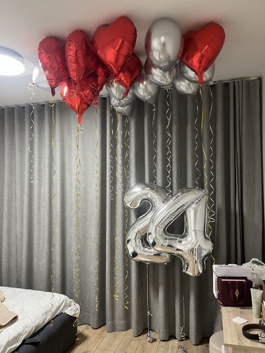 16 шаров и 2 цифры, гелиевые