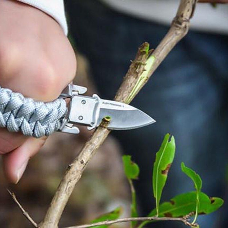 тактическа гривна паракорд 3,6см+нож карамбит за оцеляване Survival
