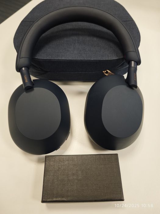 Casti Sony WH-1000 XM5