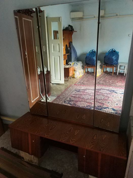 Продаю Трельяж. Б/у. Советского производства