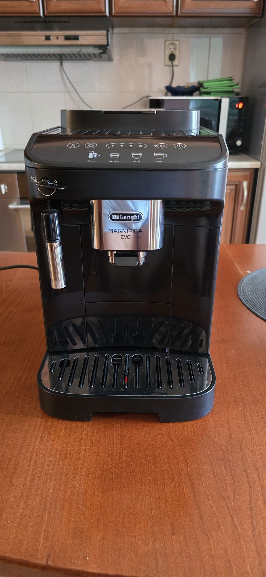 Delonghi Magnifica EVO