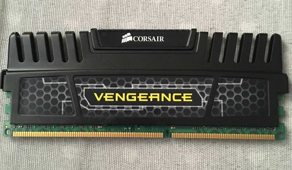 RAM памет Corsair Vengeance DDR3 8GB 1600Mhz PC3-12800