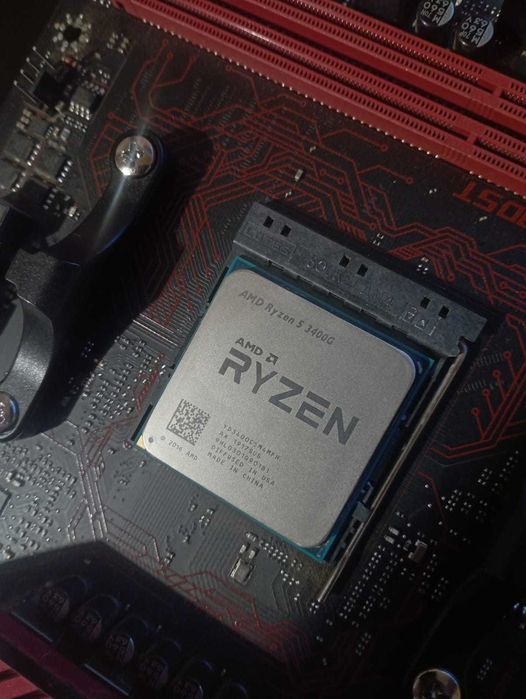 Procesor Ryzen 5 + PLACA DE BAZA + 16 GB DDR4 + PLACA VIDEO 384 biti