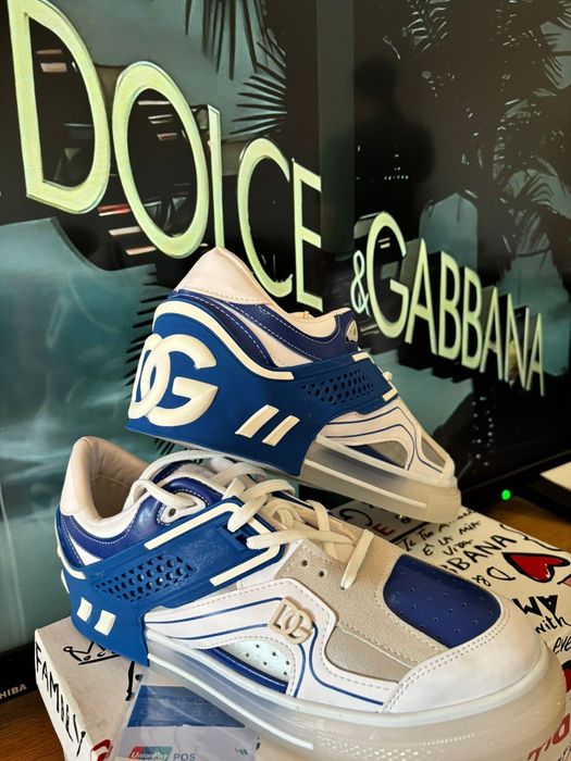 Adidași model nou toate măsurile