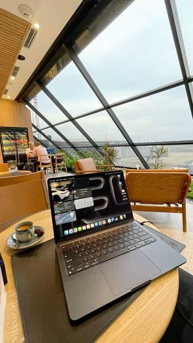MacBook M2 15 дюймов / Обмен на 13 / Чистый Новый