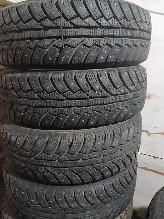 Шины 185 /65 /15 шипы б/у