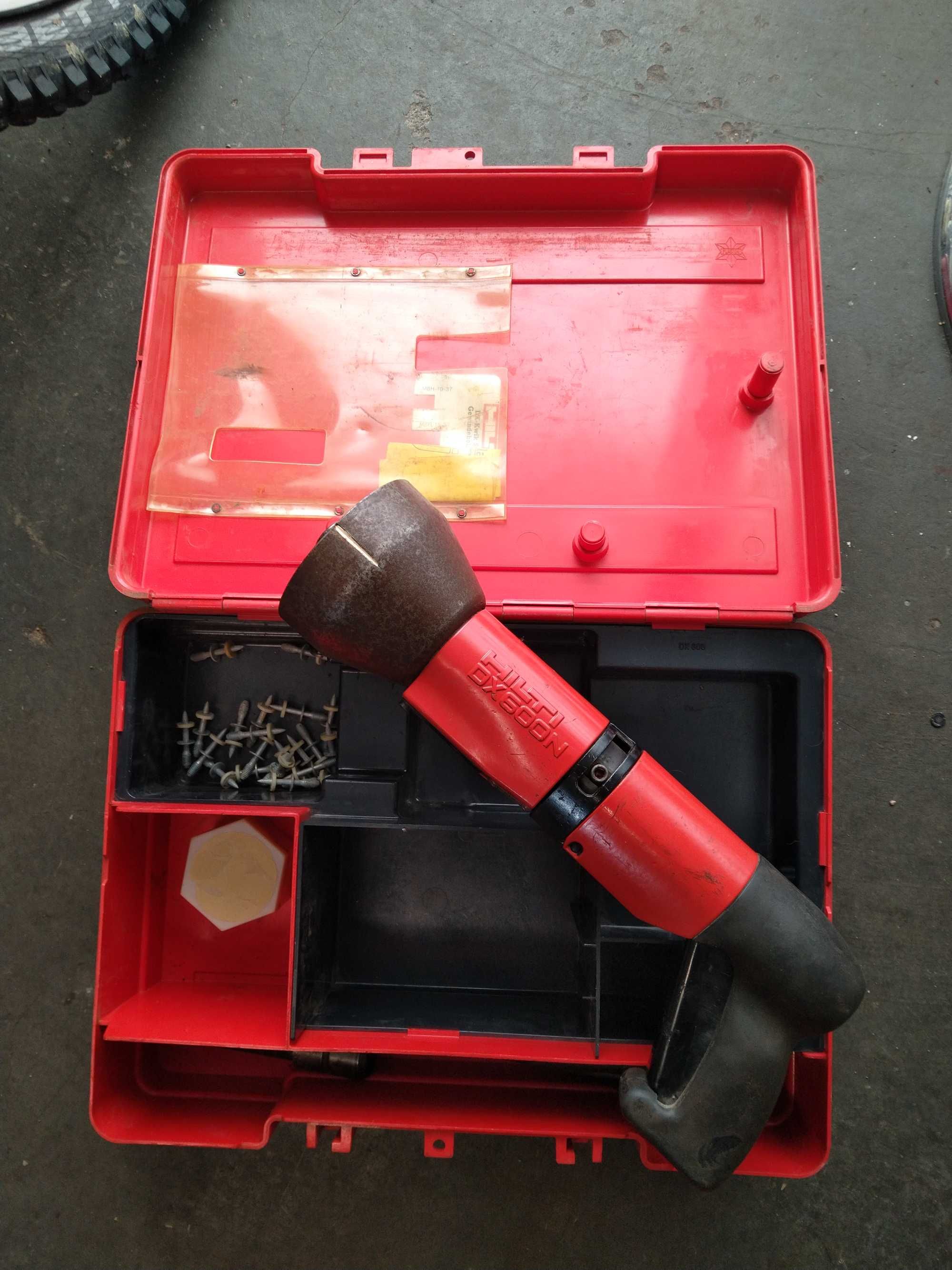 Hilti DX 600N pistol cuie bolturi beton capse