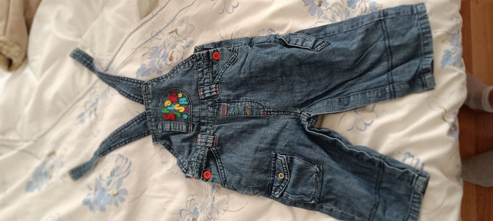 Hăinuțe pentru copilași  noi nouțe cu eticheta pe eii