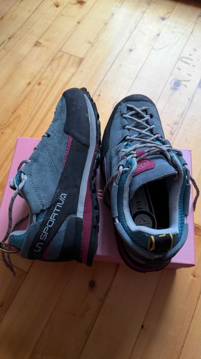 Туристически обувки LA SPORTIVA Boulder X