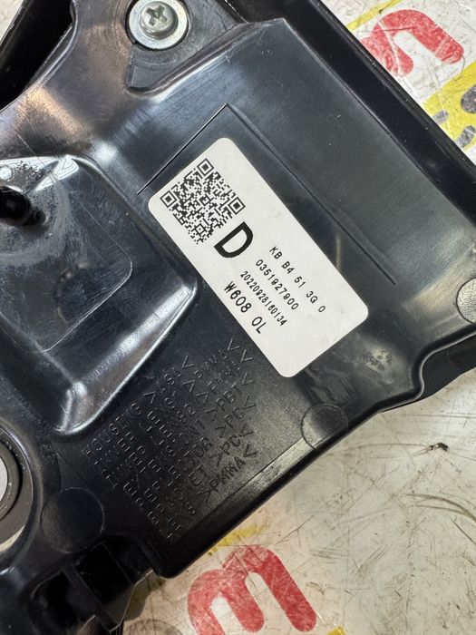 Lampa stop spate stanga pe haion Mazda CX60