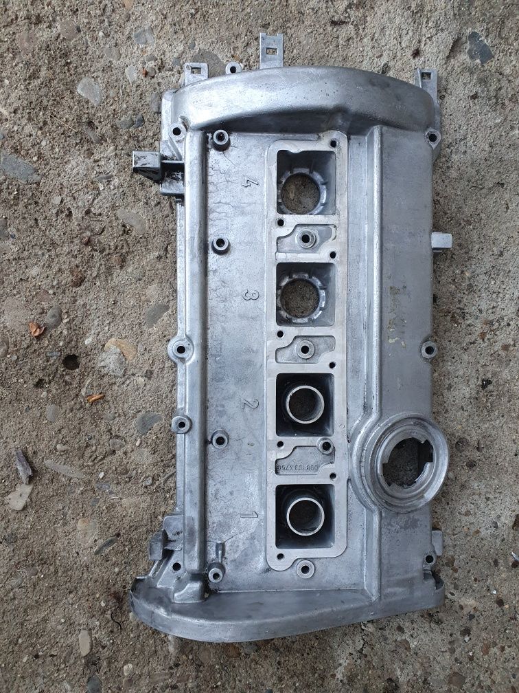 Капак клапани Audi A4 B5 ADR 1.8 125