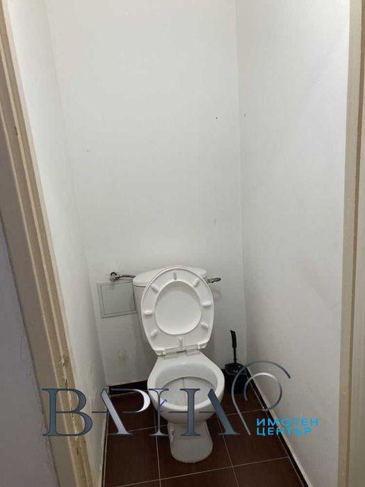 Дава се под наем Двустаен апартамент в Варна, Център - 68 кв.м за 357 € - Снимка #8