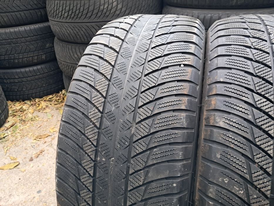 Anvelope second iarna 245 50 R19 Bridgestone *RSC RFT