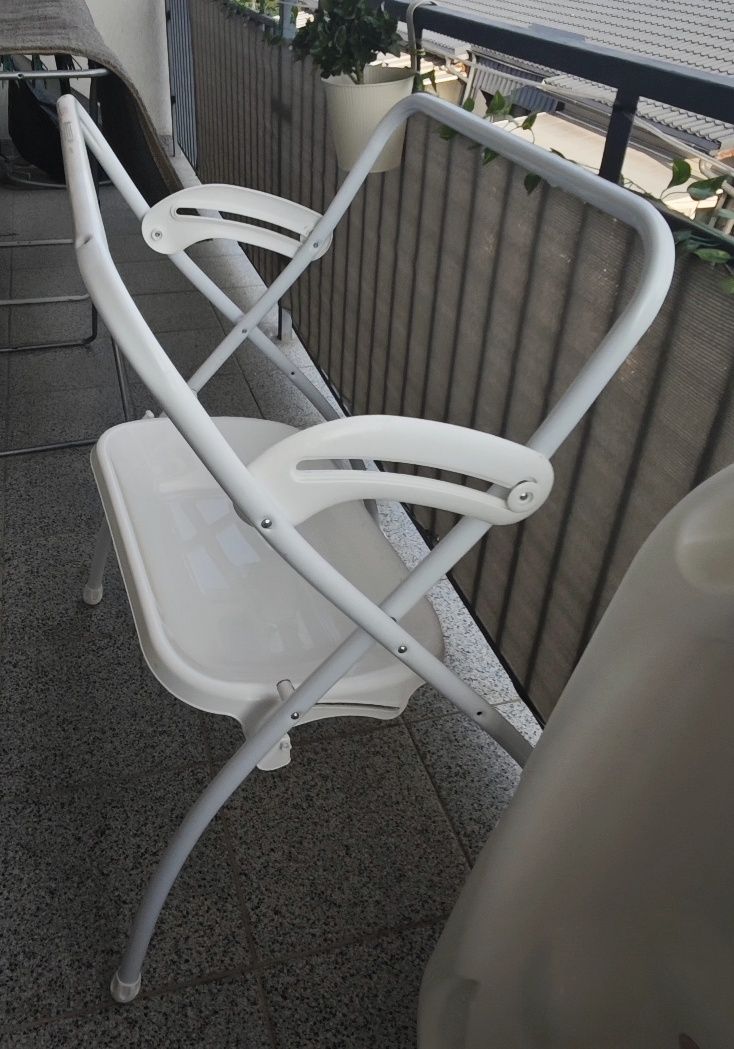 Cădiță ergonomica cu suport pentru bebelusi