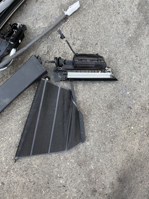 Perdeluta spate bmw g11