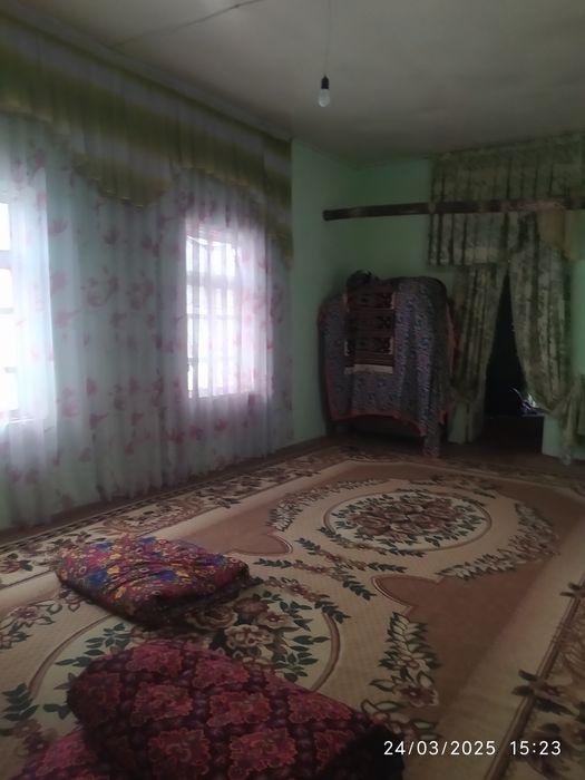 Uy sotiladi 14 sotik