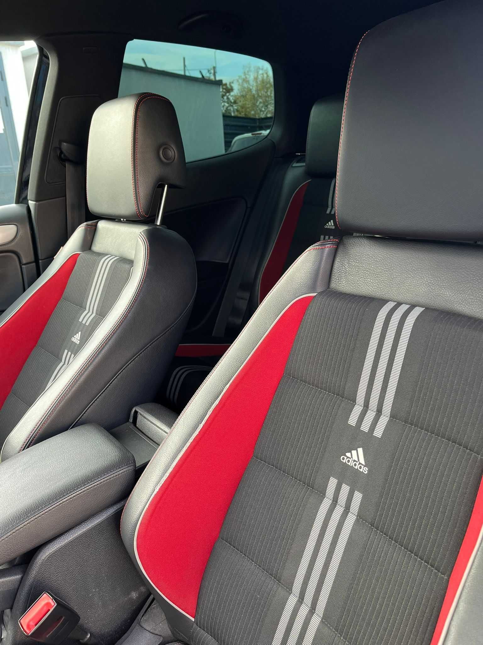 Vand auto VW Golf 6  GTI  Ed. Adidas