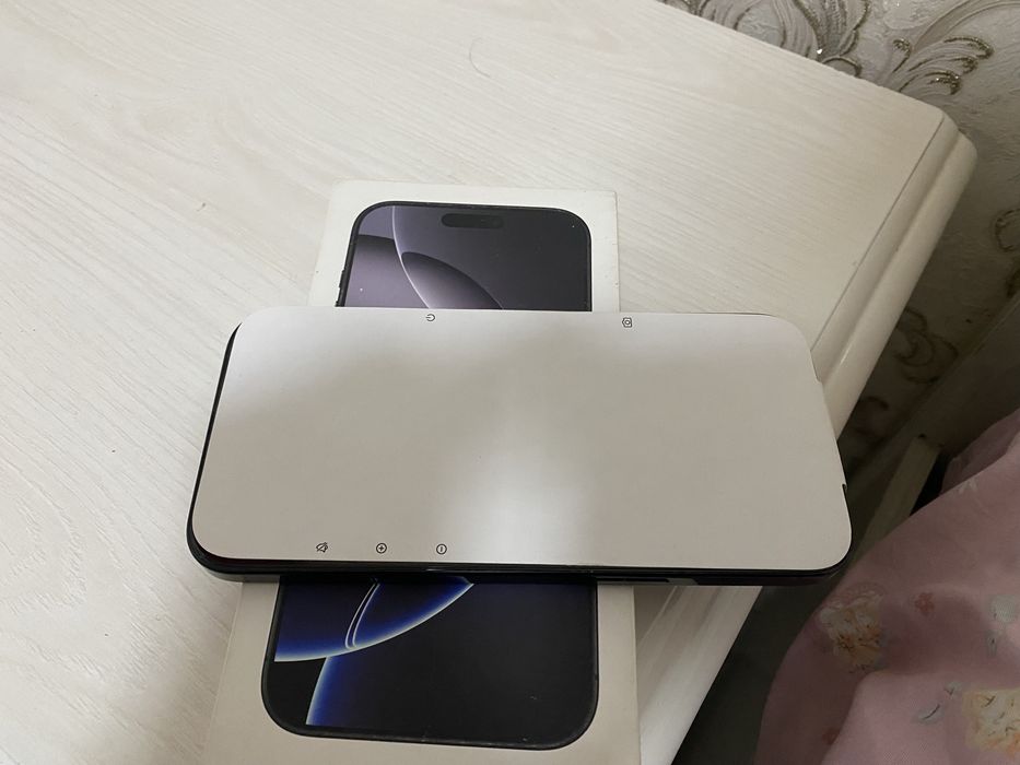 Iphone 16 pro max black titanium