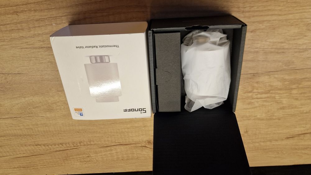 Termostat inteligent pentru calorifer Sonoff Zigbee