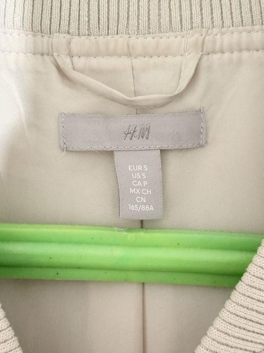 Късо дамско яке H&M бежово