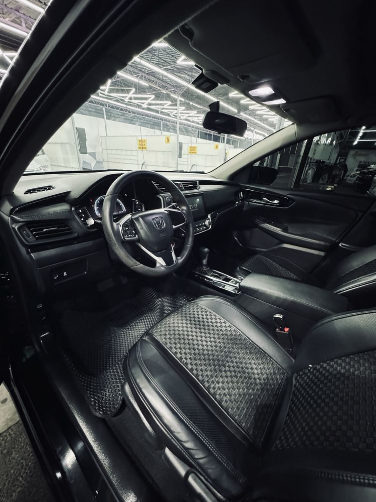 Honda crider 1.0 Turbo sotiladi