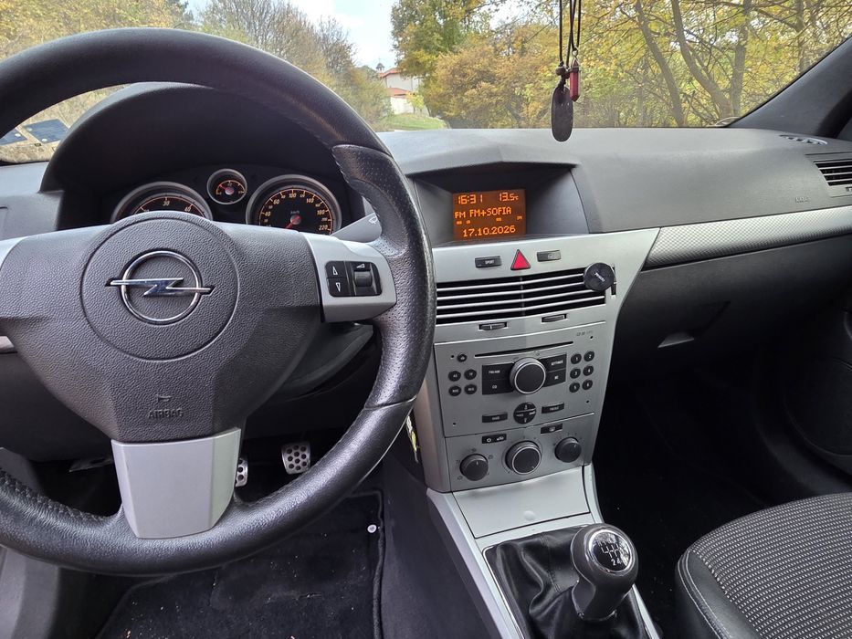 Opel Astra H GTC