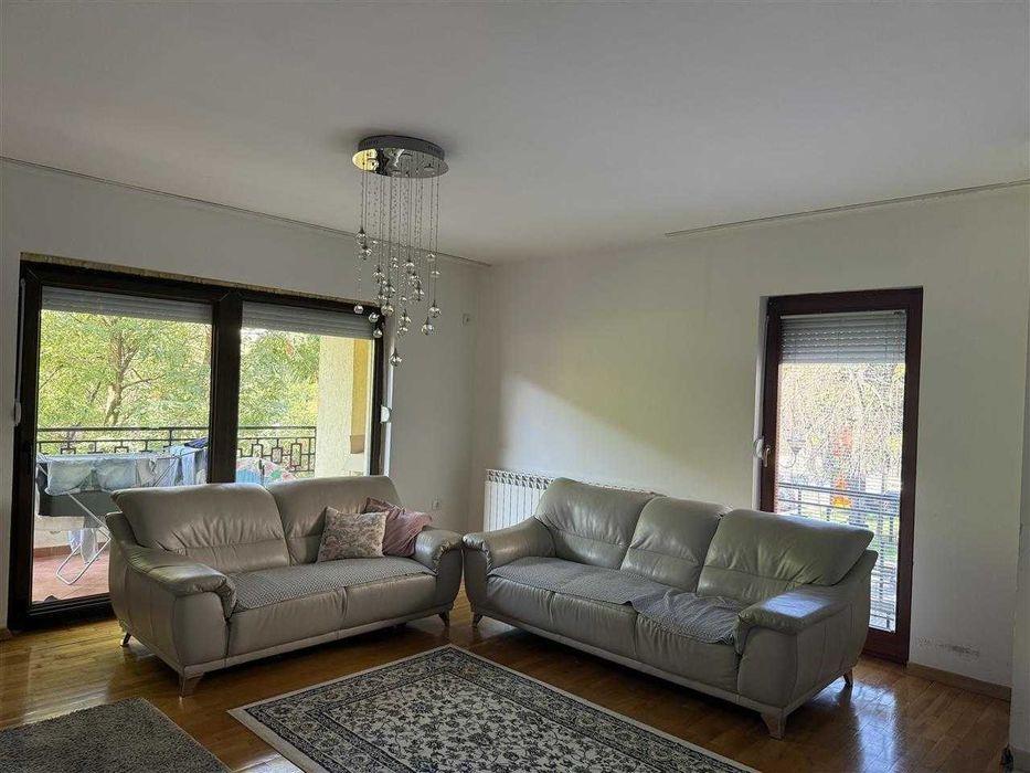 Дава се под наем Тристаен апартамент в Пловдив, Център - 88 кв.м за 453.9 € - Снимка #4