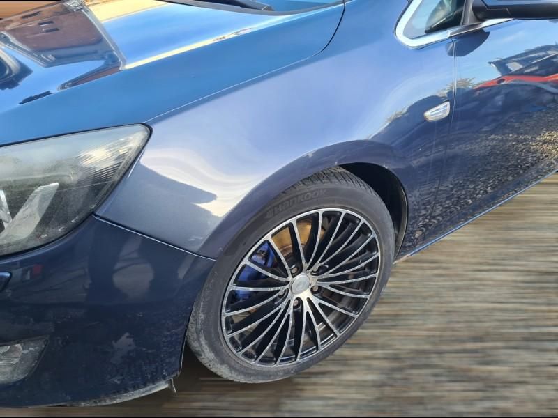 Geam fix stanga fata Opel Astra J
