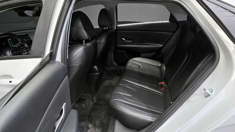 Hyundai AVANTE 1.6 Modern