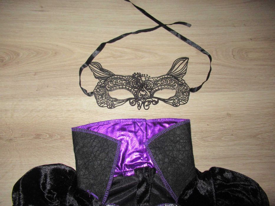 ХЕЛОУИН РОКЛЯ С домино--СТРАХОТНА--116/122 номер