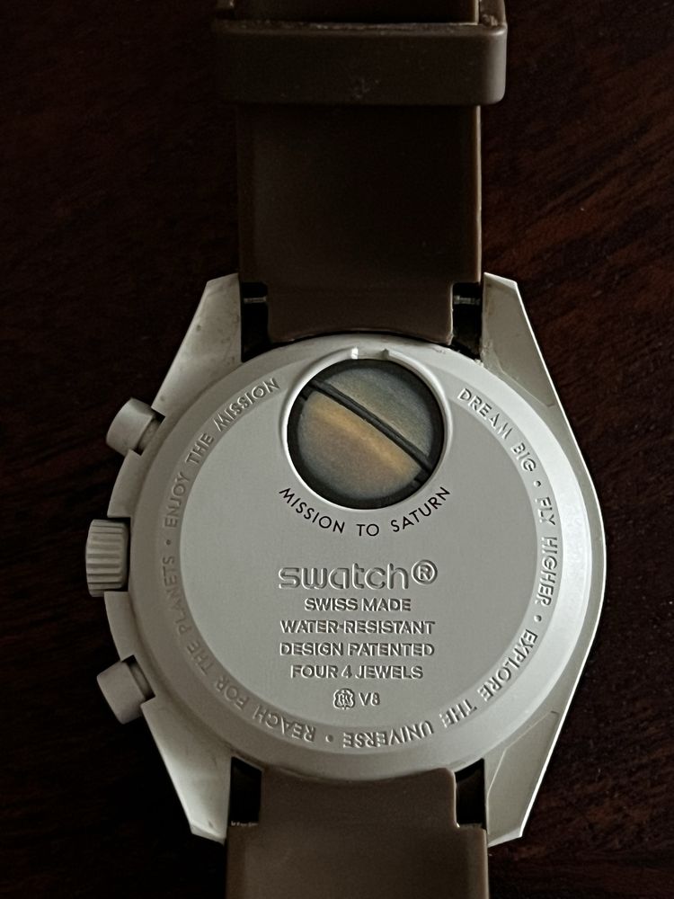 Omega x Moonswatch Saturn оригинален часовник + допълнителна каишка