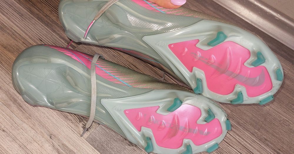 Мъжки футболни обувки