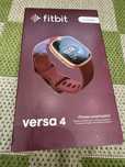 Produs Sigilat !!! Ceas FITBIT versa 4 ROZ