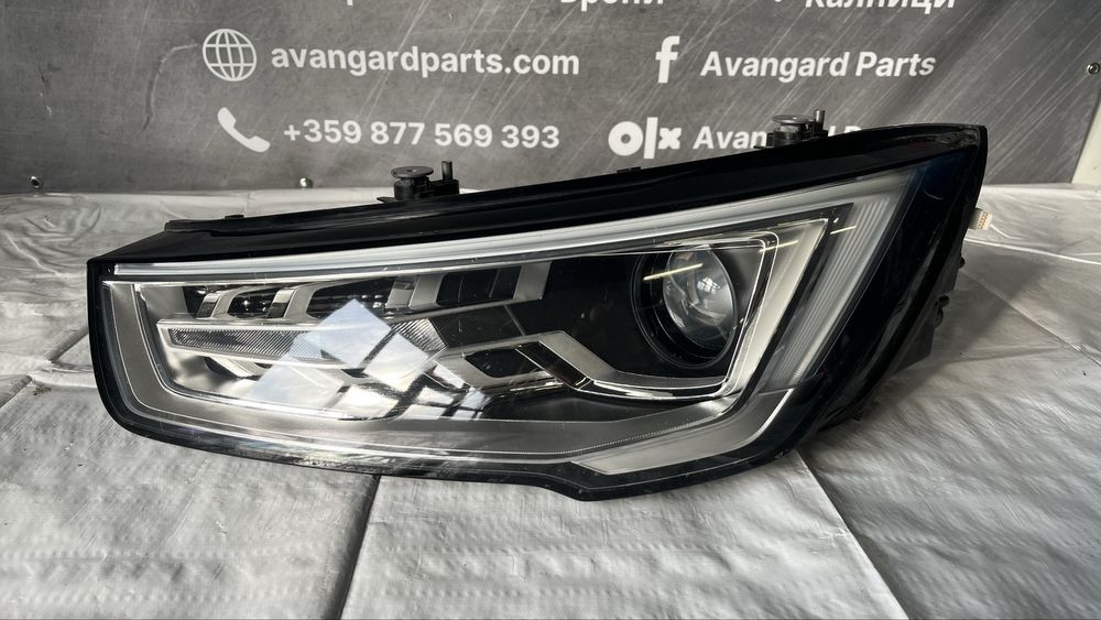 Десен и ляв фар Audi A1 (2016-2018)