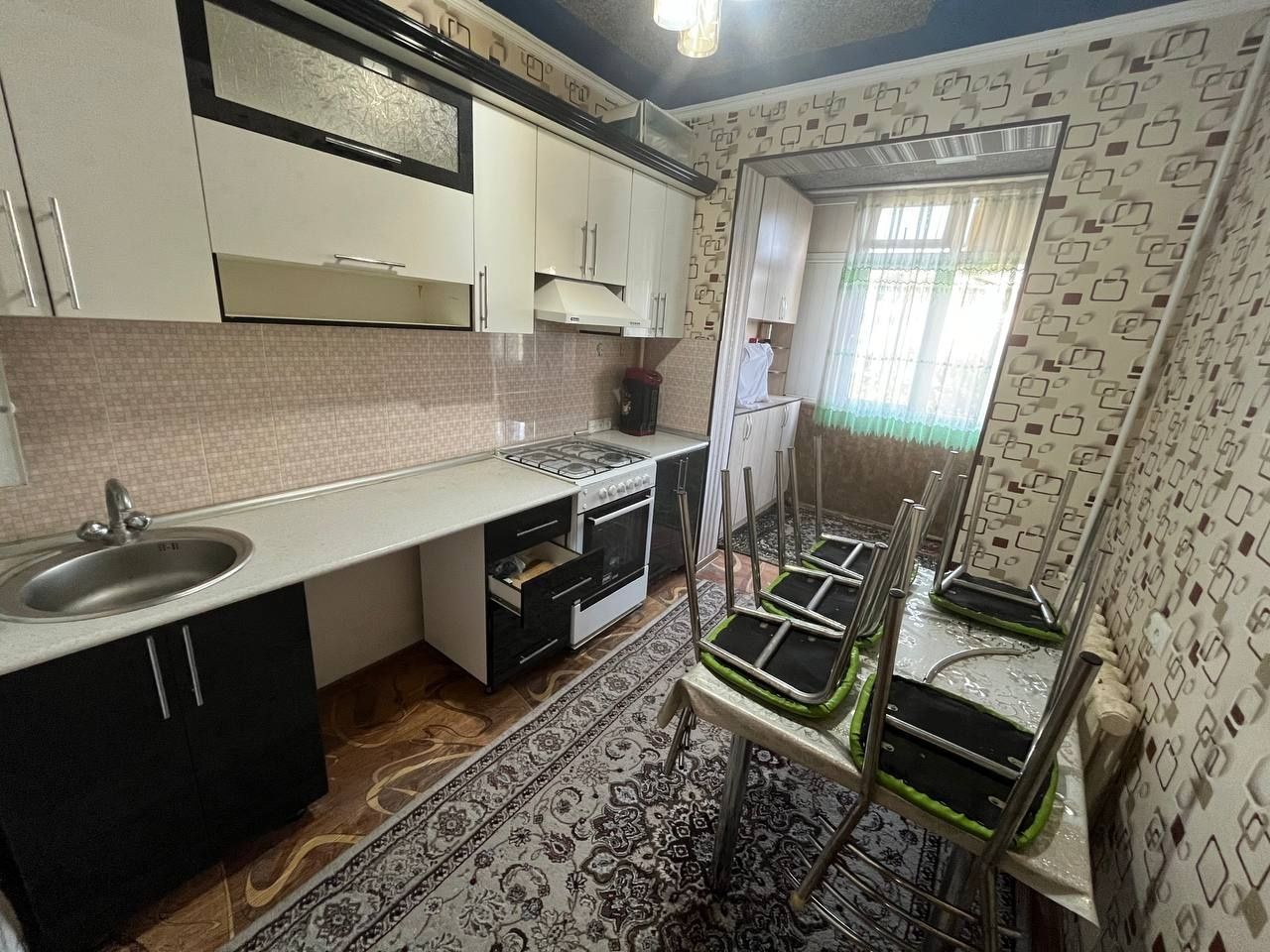 Kvartira quyiladi 3xonali hamma sharoiti bor