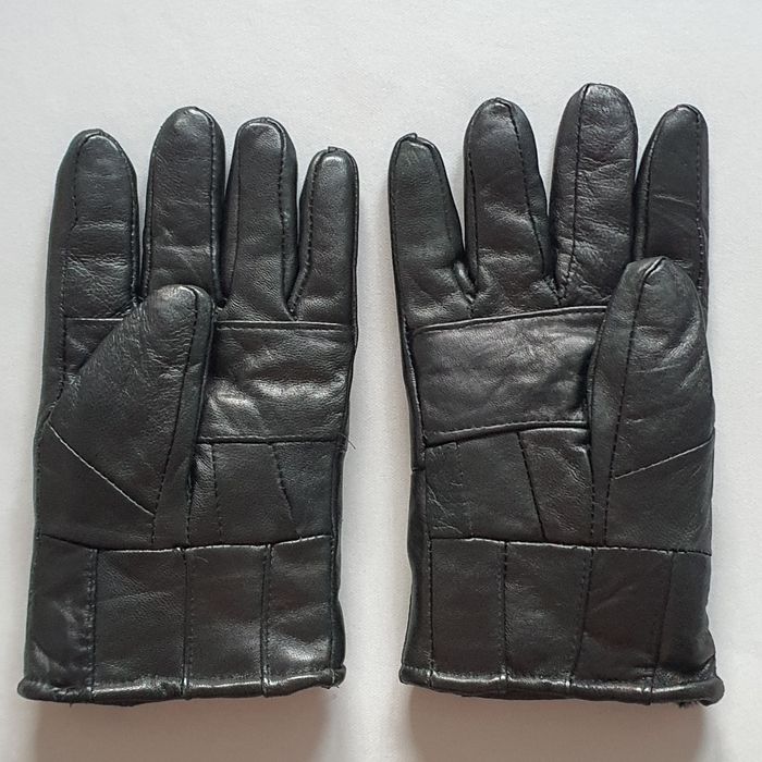 Mănuși bărbătești îmblănite