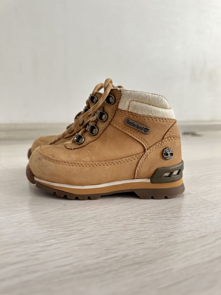 Продам детские ботинки осень-весна Timberland 24 размер