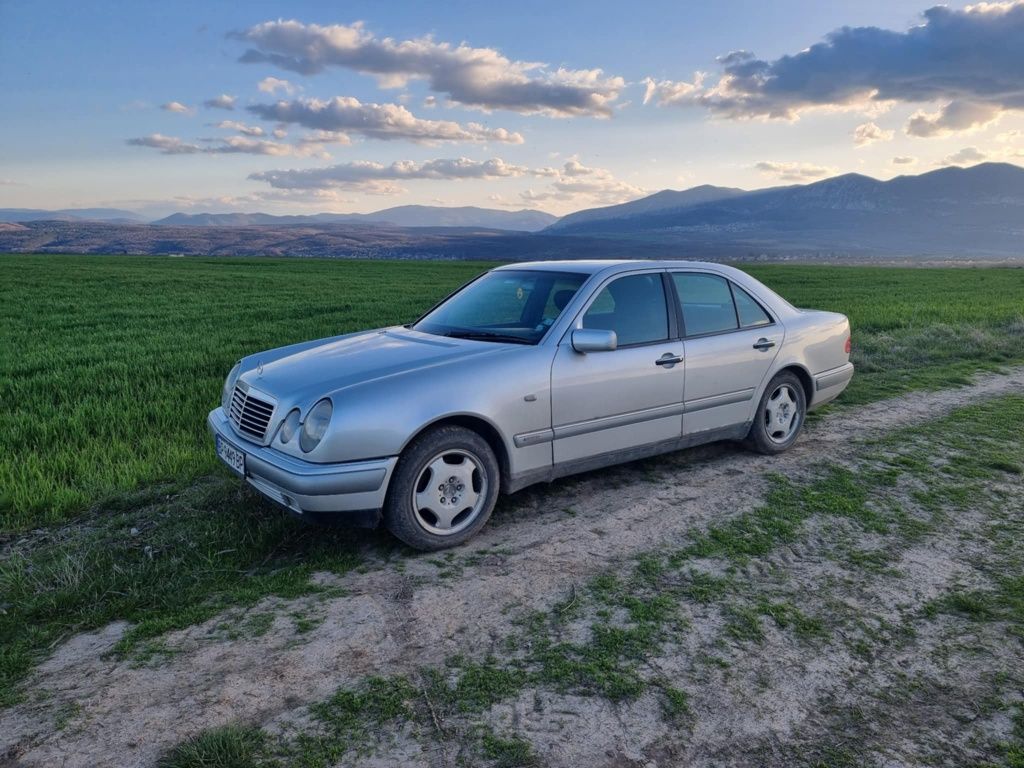 Мерцедес Е320 бензин/газ 4х4