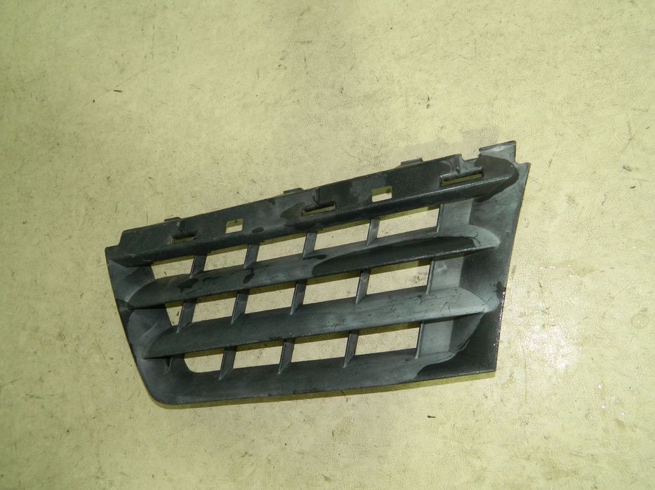 Grila radiator partea stanga, Renault Scenic, 2003, 2004, 2005, 2006,, 8200140329