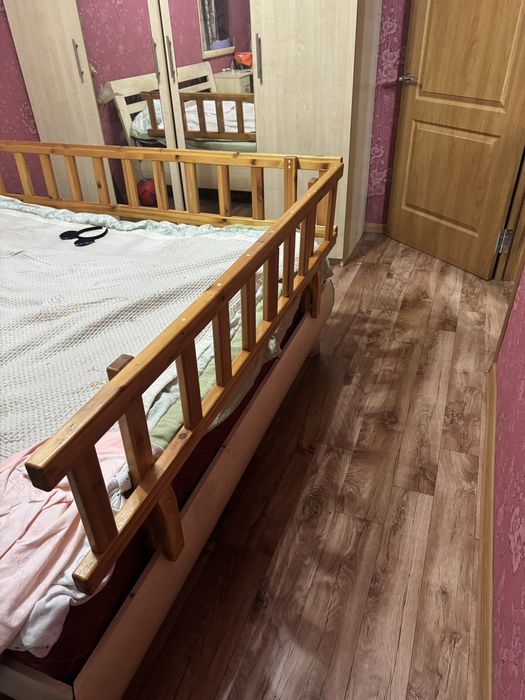 Защитный борт для кровати