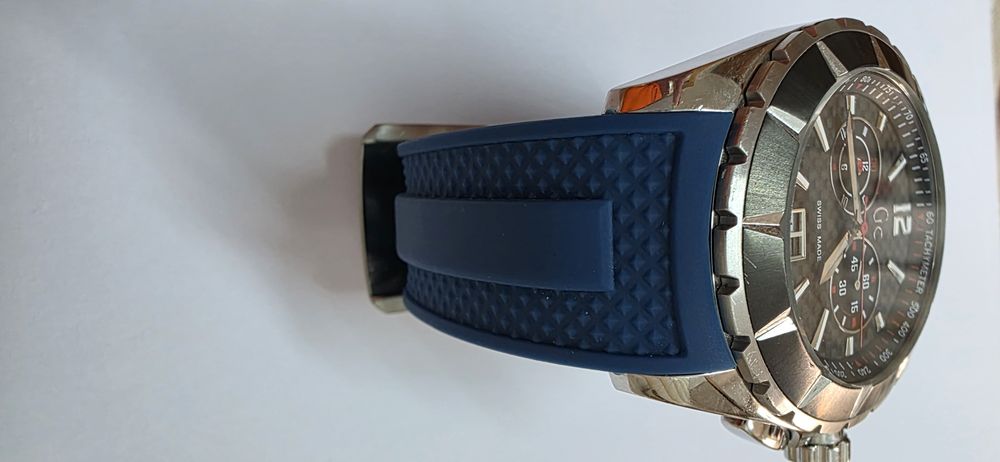 Ceas Gc Guess Collection  vand/schimb