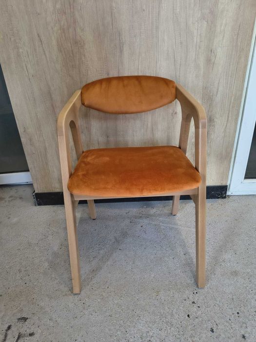 Scaune living bucatarie