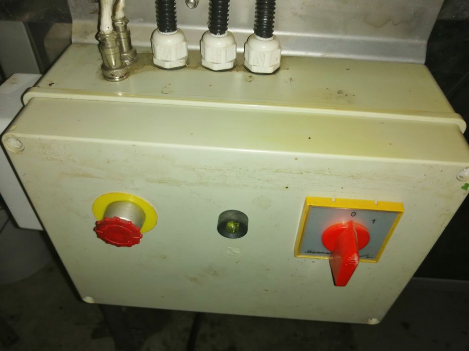 Mașină descapacit rame full automata Lyson