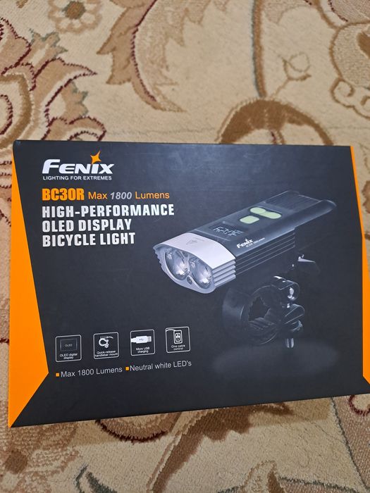 Fenix BC30R_1800 lumens