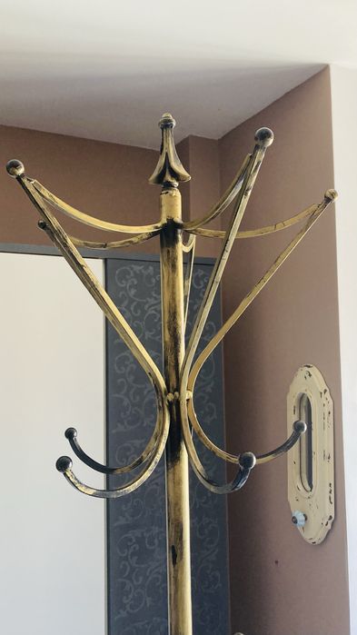 Метална закачалка за дрехи 65 х 220см