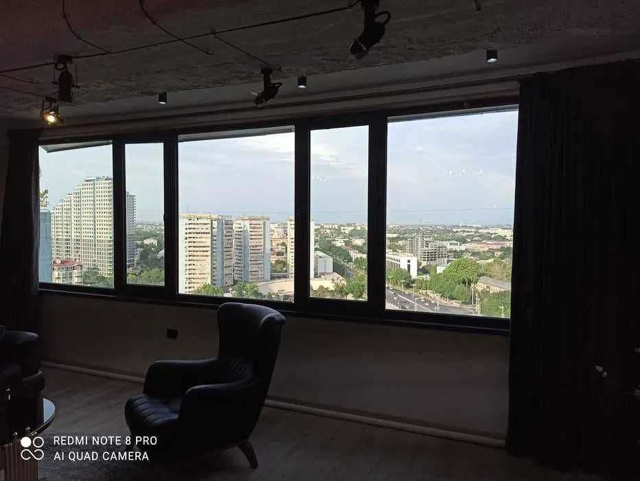 Сдаётся офис с авторским ремонтом и панорамным видом | 75 м² | $1200