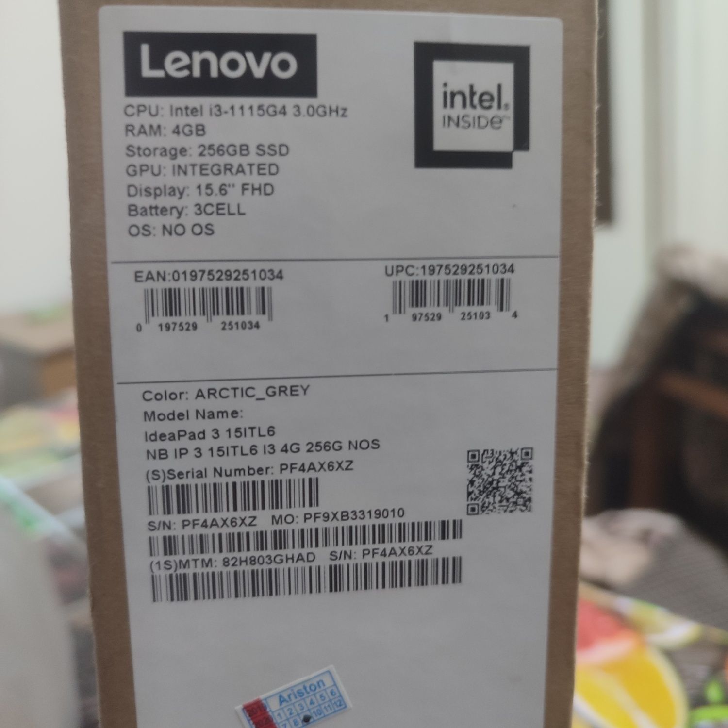 Lenavo intel i3 ram4. 256gb ssd