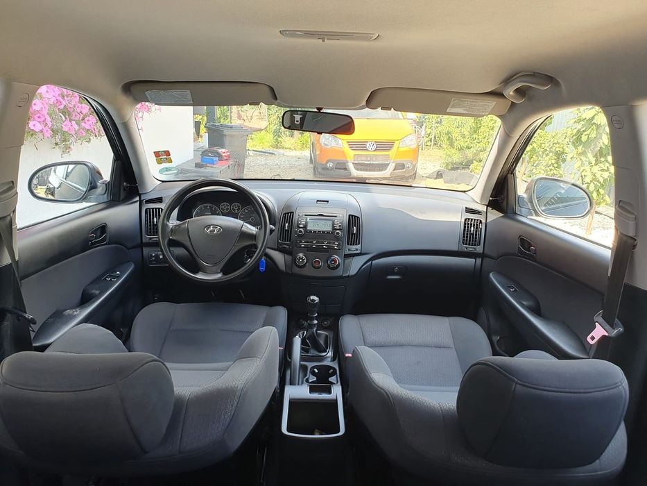 -Hyundai i30 facelift-1.4benzina-107cai-euro4-2008-germania adus-
