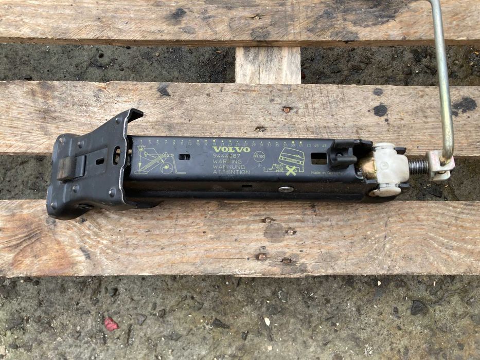 Крик за Кола Крик VOLVO S80 Волво Ес80